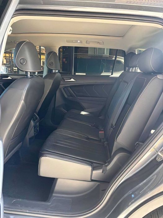 Volkswagen Tiguan      2022