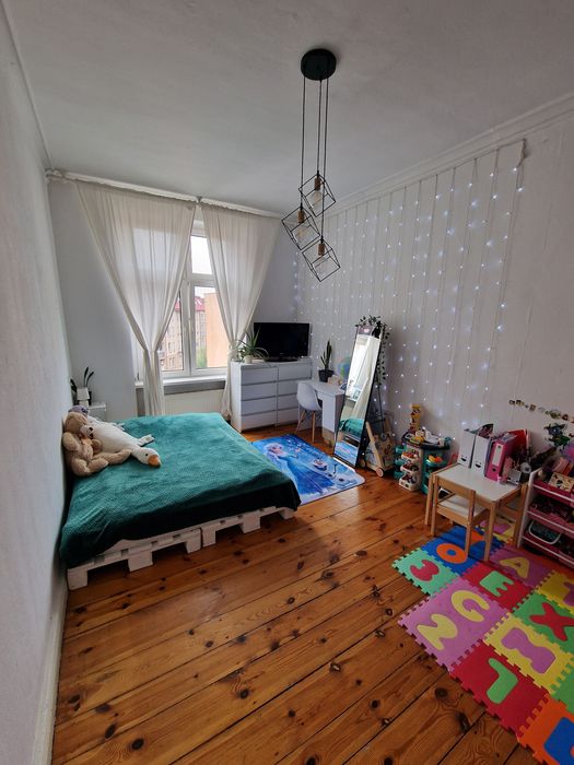 Wynajmę mieszkanie - 4 pokoje - 3 balkony - CENTRUM - WOLNE OD LUTEGO