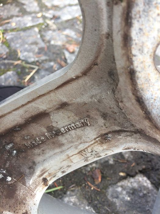 Felgi aluminiowe Dezent 6,5x16 ET50 5x112 VW Skoda Seat audi