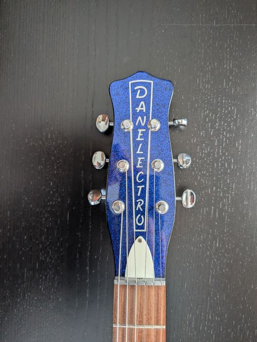 Danelectro '59M NOS+ Blue Metalflake (60th Anniversary)