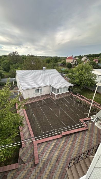 Продаж заміського  будинку в 7хв від міста