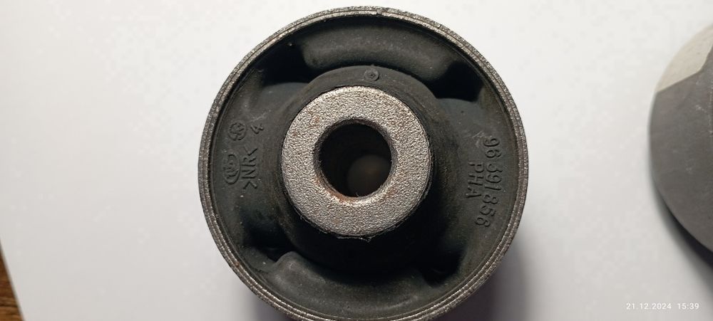 Сайлентблок переднего ричагаШевроле лачети