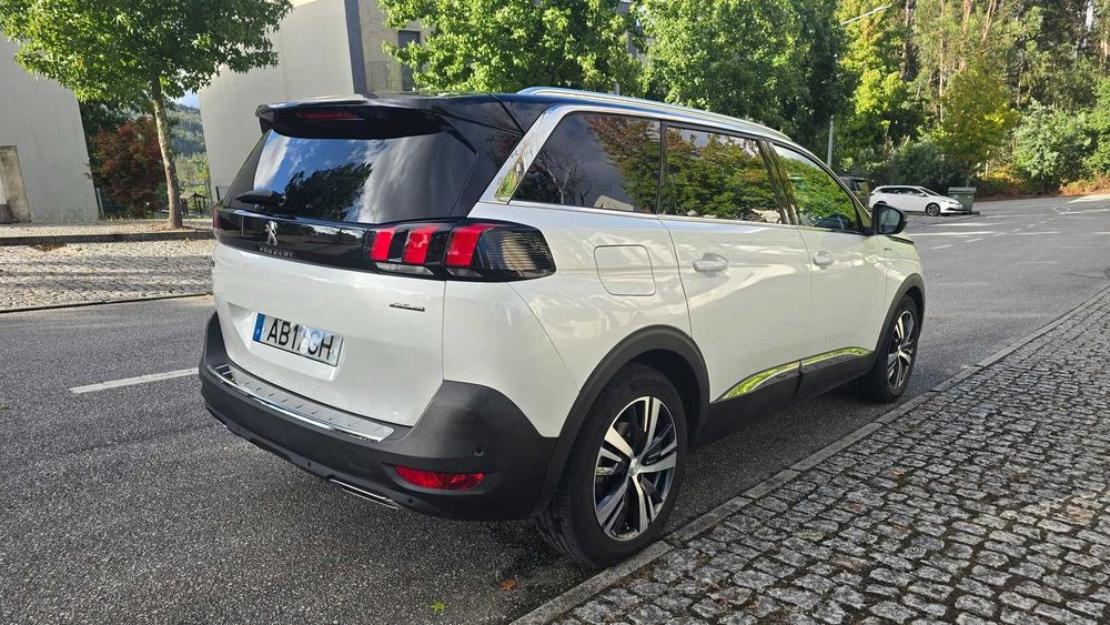 Peugeot 5008 1.5 BlueHDi GT Line EAT8 - 2020 — photo 3