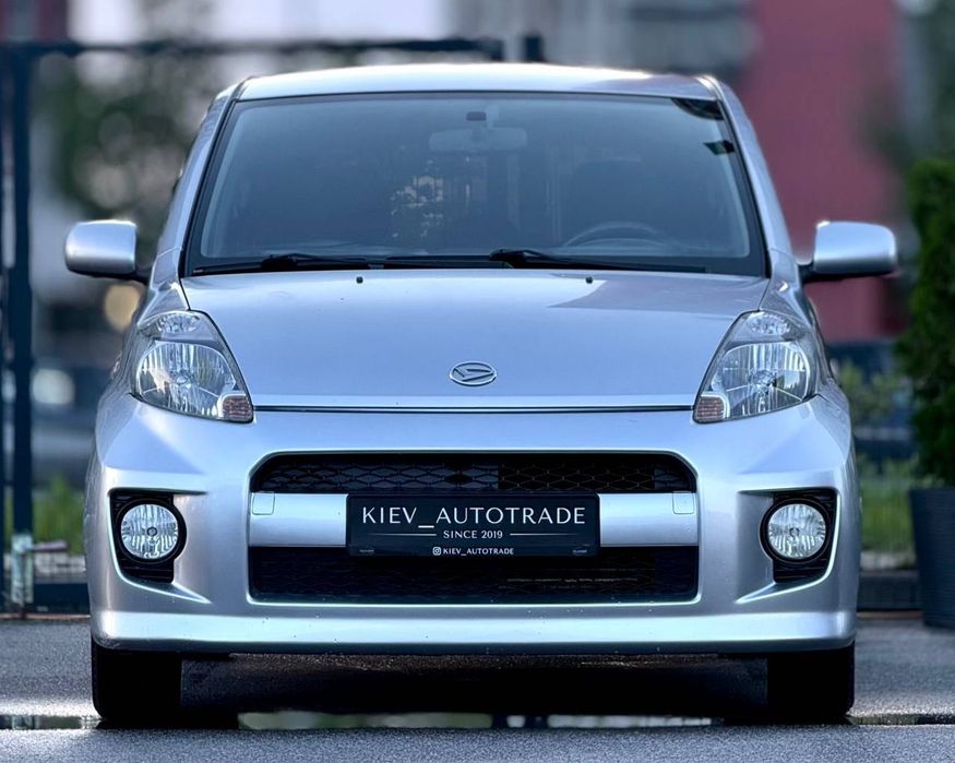 Продаж Daihatsu Sirion