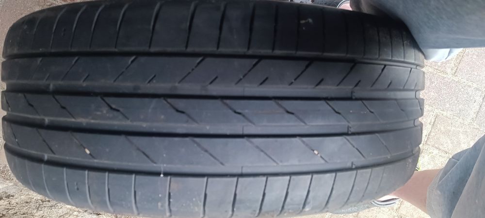 Opona letnia 225 45 18