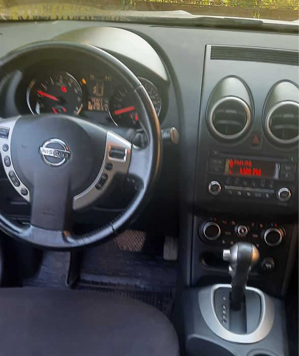 Продам офіційне автоNissan