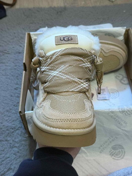UGG Lowmel sand 39