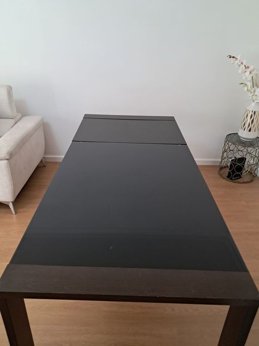 Mesa de jantar extensível