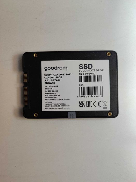 Продаю два SSD накопичувачі 2.5" SATA — повністю робочі
