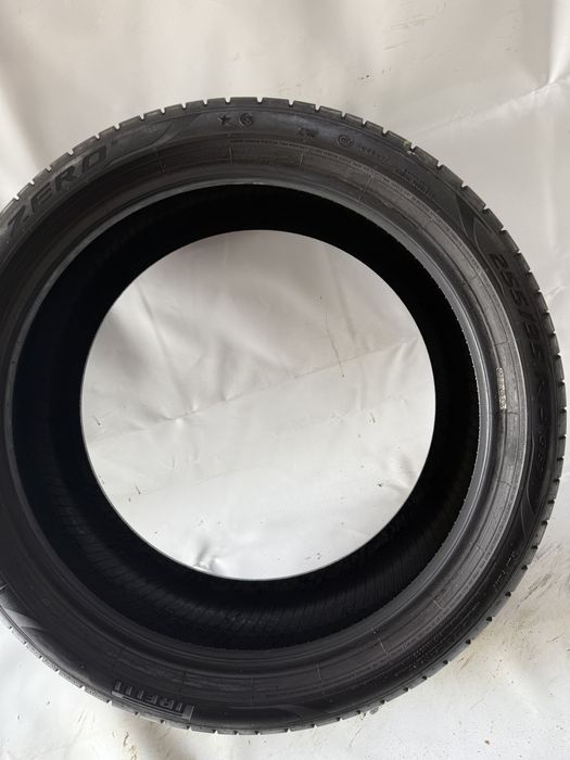 255/35/19 Pirelli P ZERO * RSC 96Y