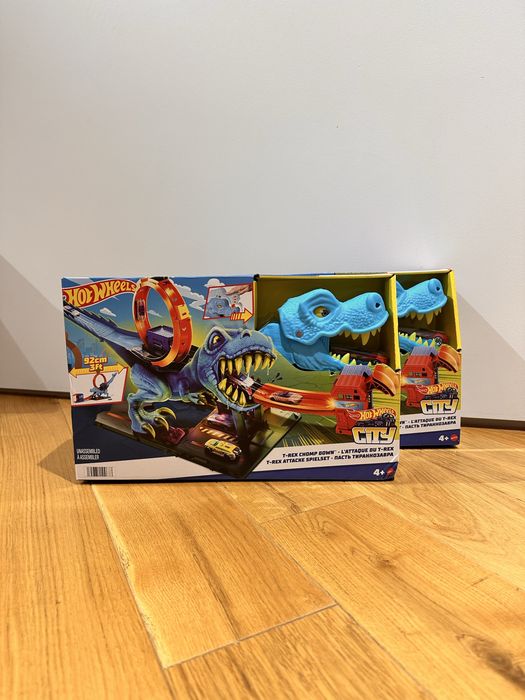 Трек Hot Wheels City Полювання Ті Рекса Хот Вилс (HKX42)