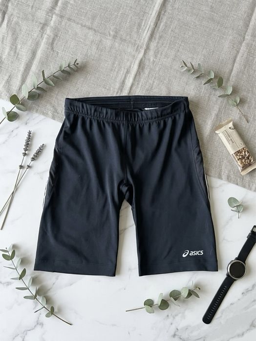 Фірмові спортивні шорти Asics чорні
