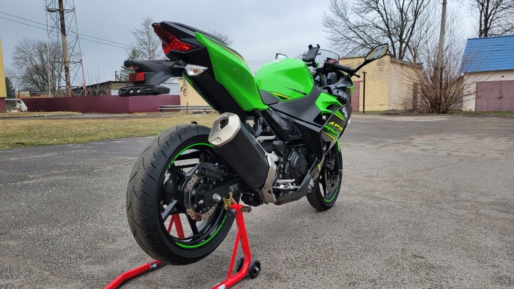 Kawasaki Ninja 400 2018p