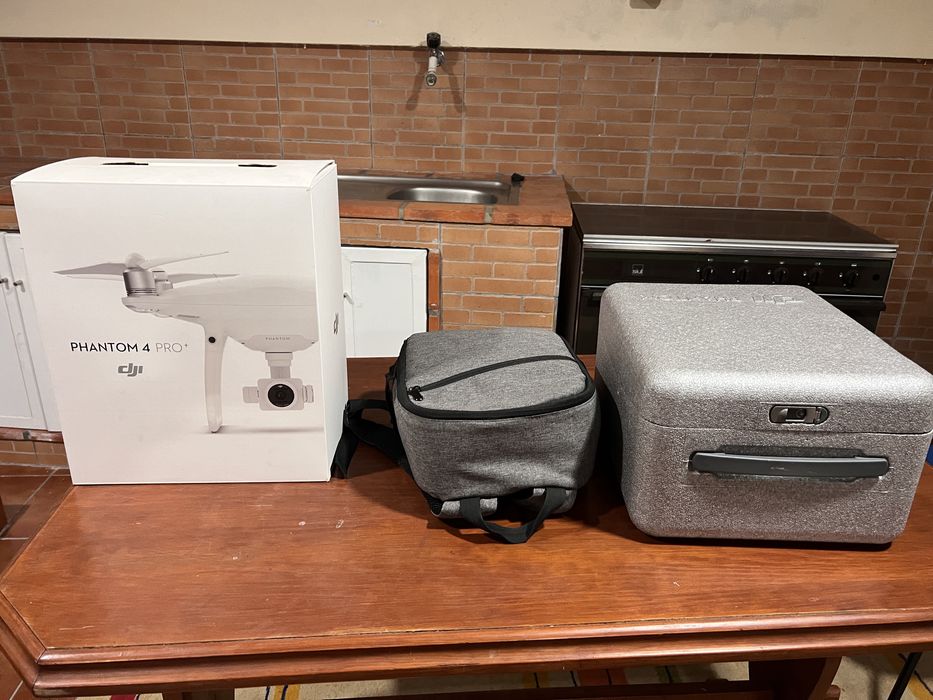 Drone DJi Phantom 4 Pro+ comando com ecra - como novo