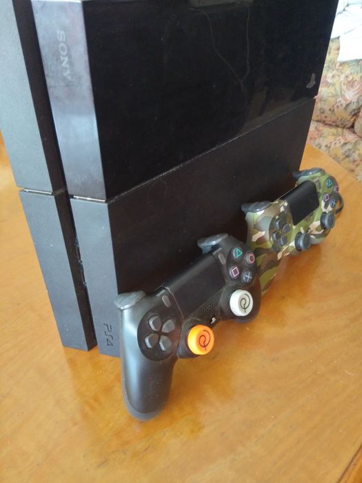 PS4 500GB + Driveclub