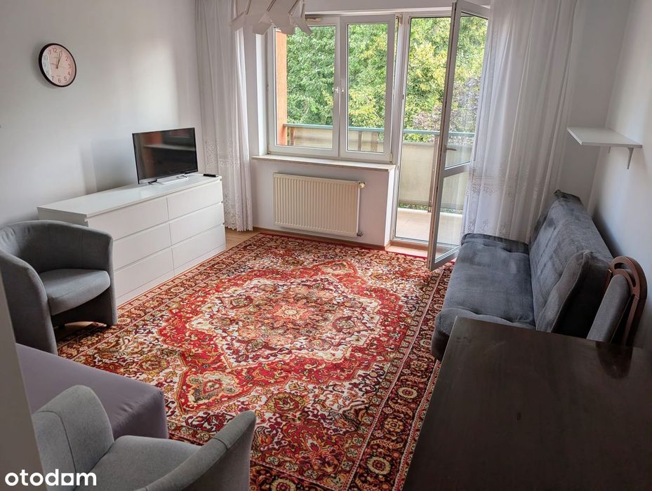 Kawalerka 35 m² z balkonem i osobną kuchnią – Czechów