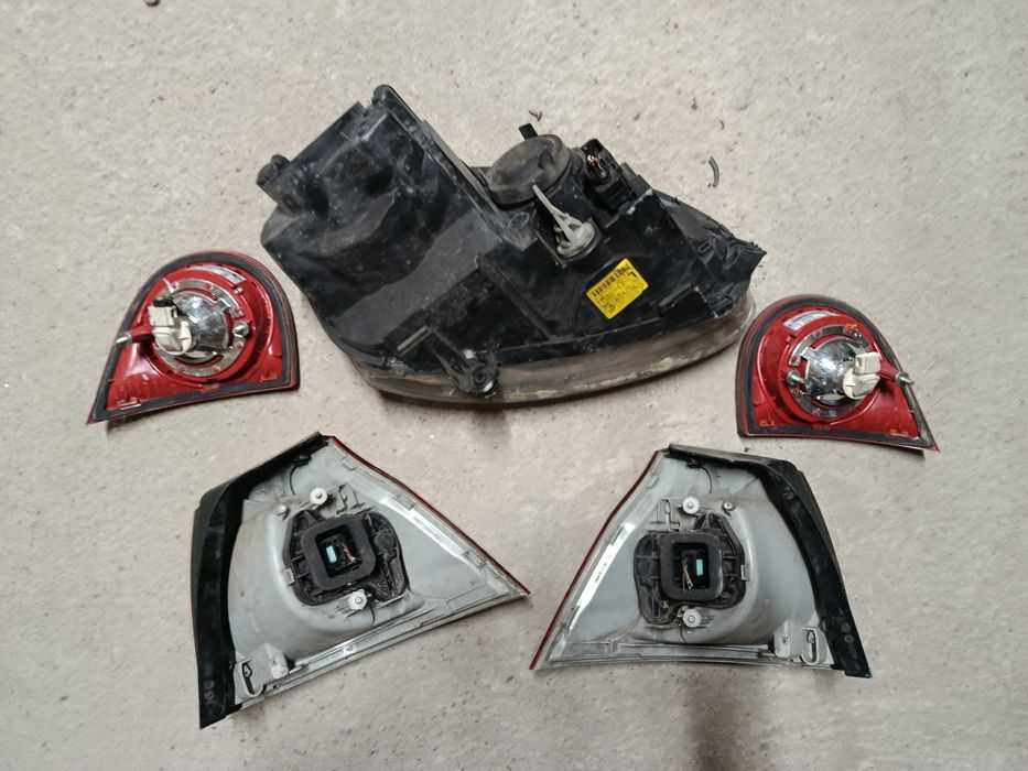 Задні стопи  Volkswagen golf 5