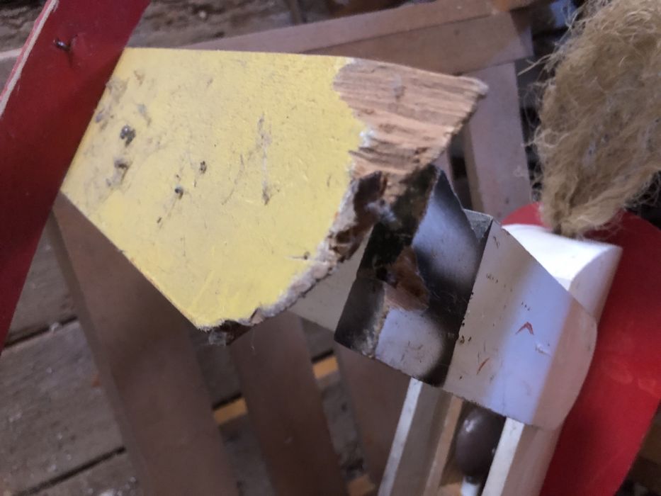 Cavalinho de baloiço p/ restauro