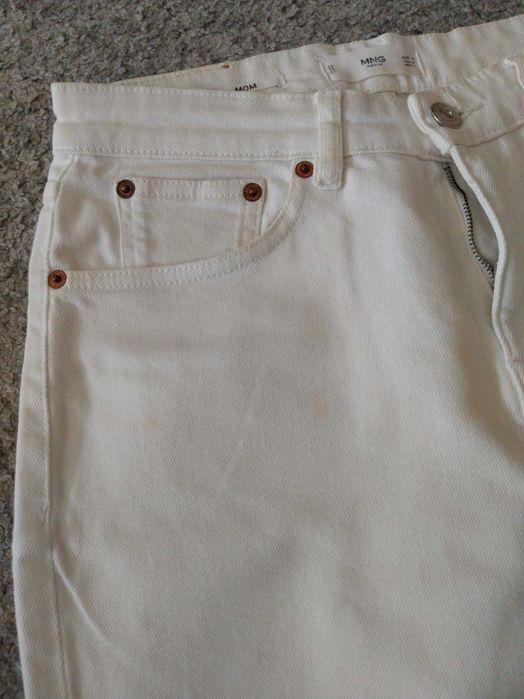 Calças crú da Mango