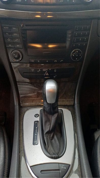 Mercedes benz E220