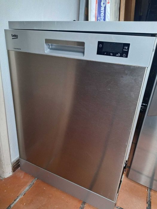 Maquina lavar louça BEKO