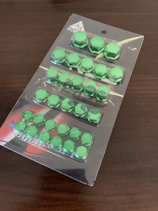 Накладки на болти до мотоцикла