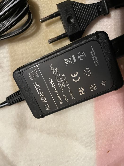 Carregador de câmara Sony Novo