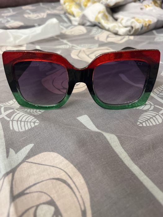 очки Gucci как у фейса 2шт