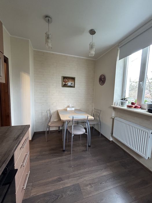 Будинок з ремонтом у Бучі.Гараж+альтанка. 6 соток