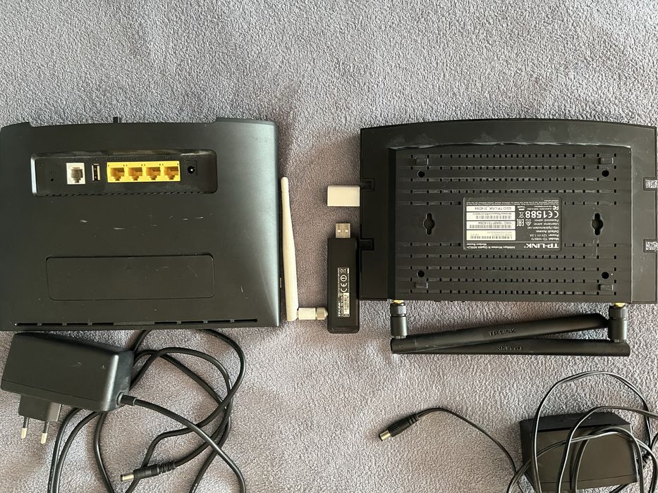 ZESTAW  Internetowy HUAWEI B525-23a Router Modem TP-LINK TD-W8970