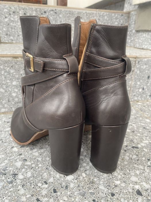 Жіночі італійські чобітки