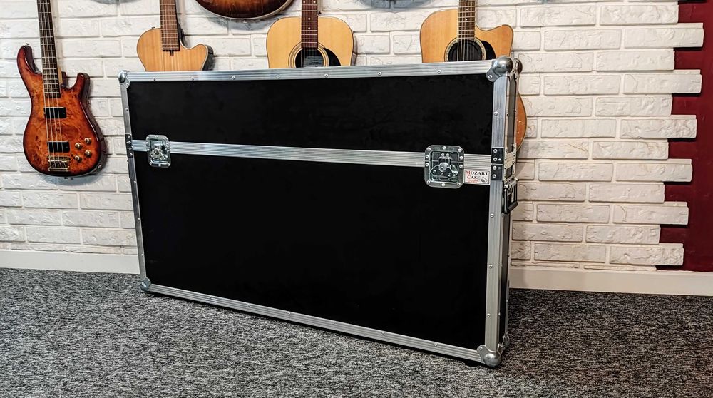 Case na monitor TV 55” Mozart Case - pod każdy wymiar