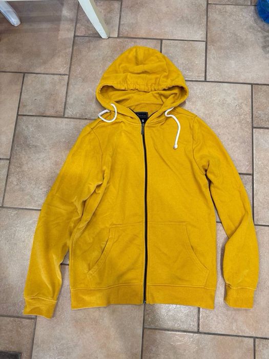 Худі  розмір S гарний стан