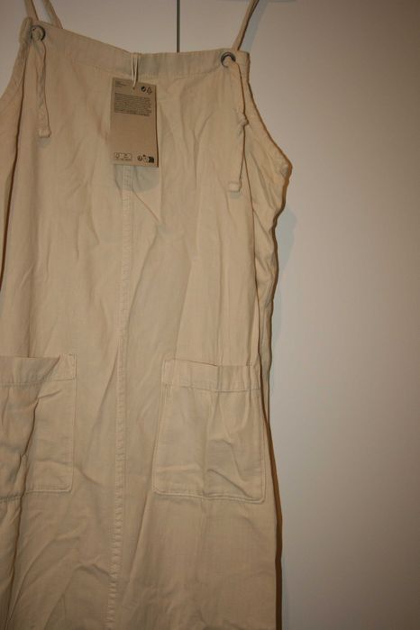 Jardineiras Marca Monki - NOVO