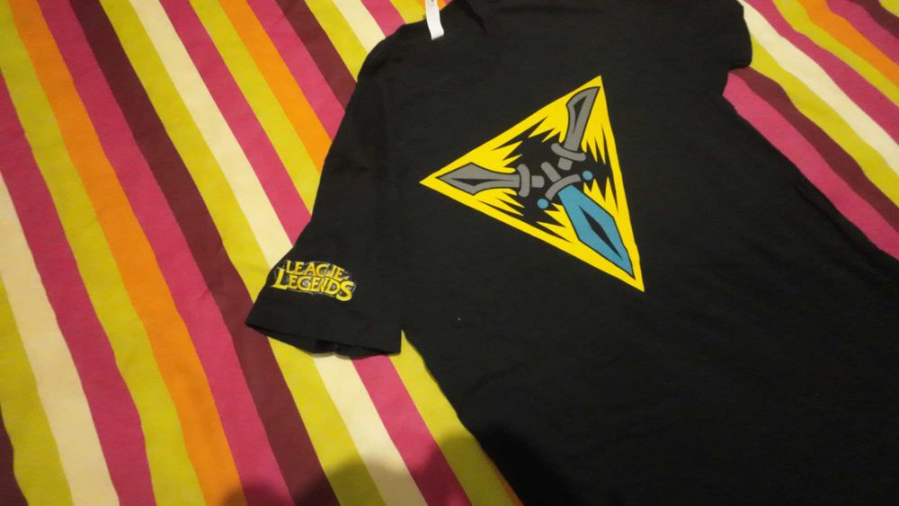 Trinity Force League of Legends T-Shirt Oficial