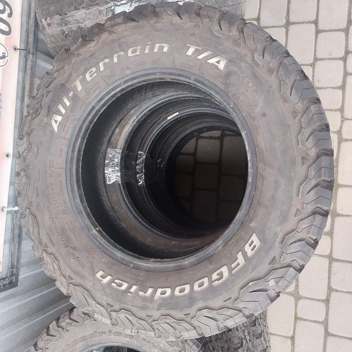 Колеса 225 75 16 BFgoodrich шини 215 резина 70 болотна грязева Нива