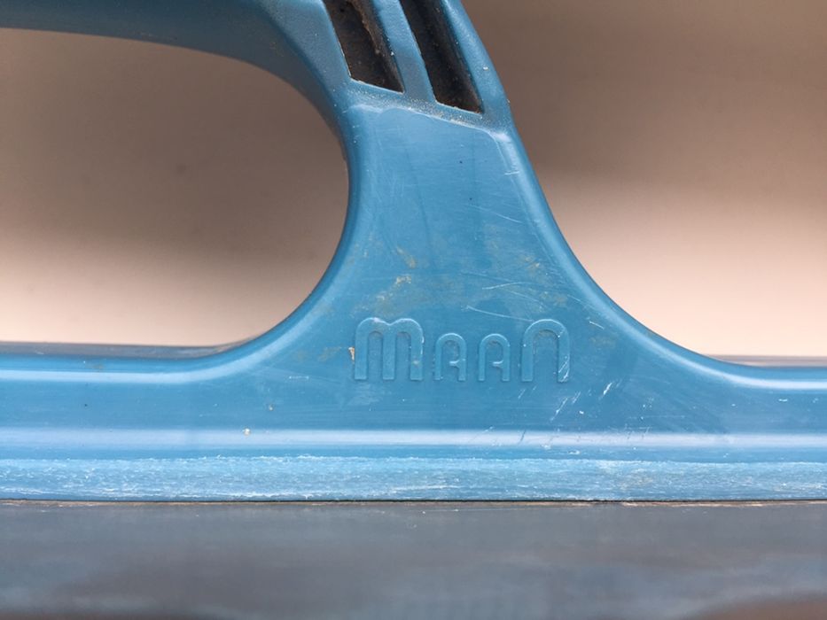 Гребенека, гребінь, гладилка для плитки