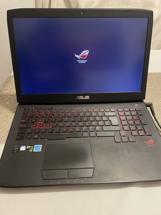 Computador ASUS ROG751J
