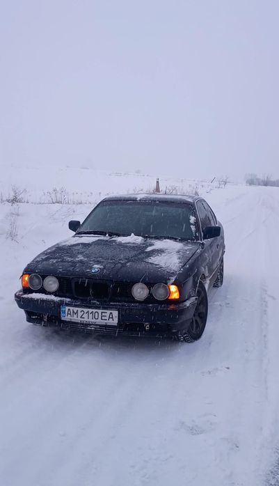 Продам БМВ е34 м50б20