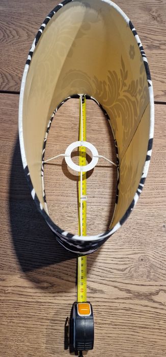 Abat jour branco e preto classico