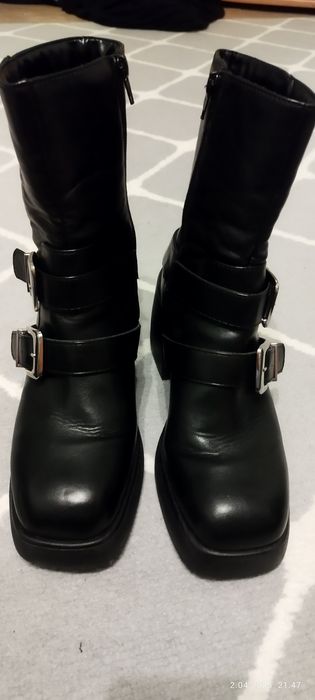Botki platforma, Goth alternative