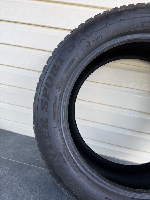 Зимова  резина  DUNLOP 225/55r17