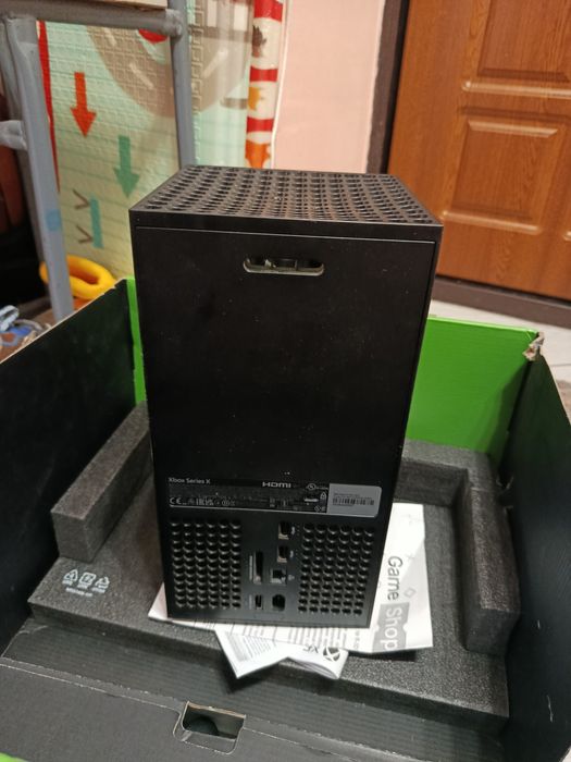 Xbox series x 1TB два джойстика
