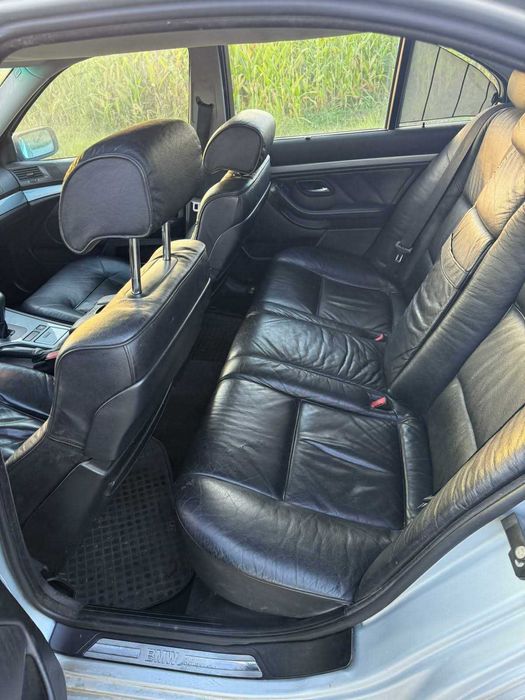 BMW e39 535i sedan V8 LPG