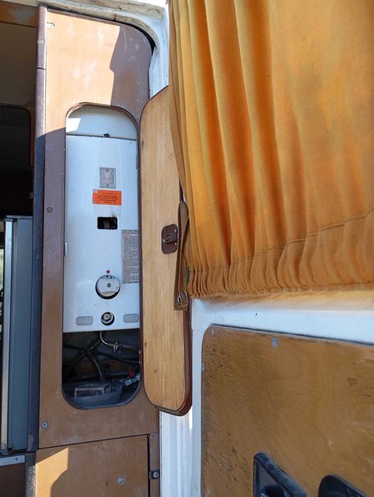 Autocaravana Mercedes 207 D