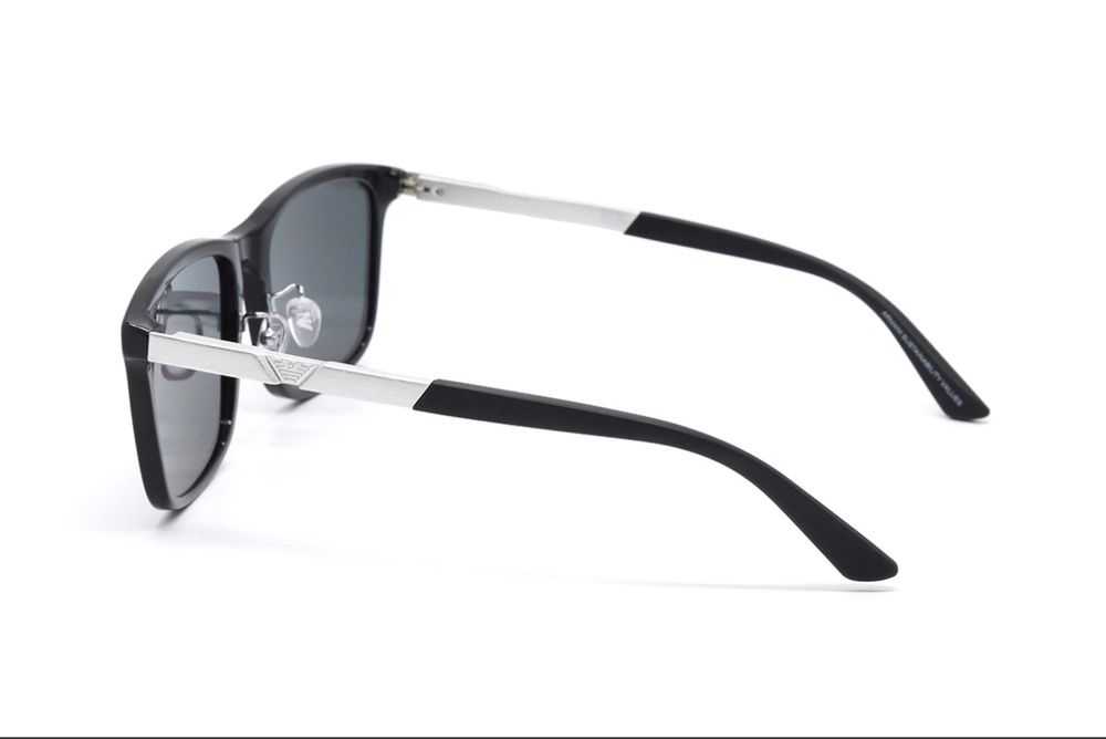 Солнцезащитные очки Armani +доп.аксесуары (оригинал )