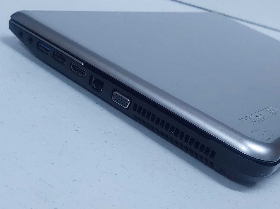 Toshiba i3 SSD 8Gb Ram bateria boa