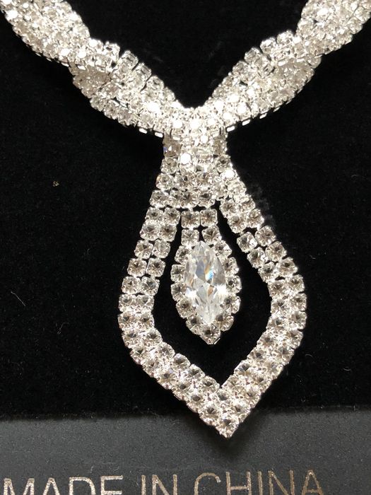 Nowy komplet biżuterii