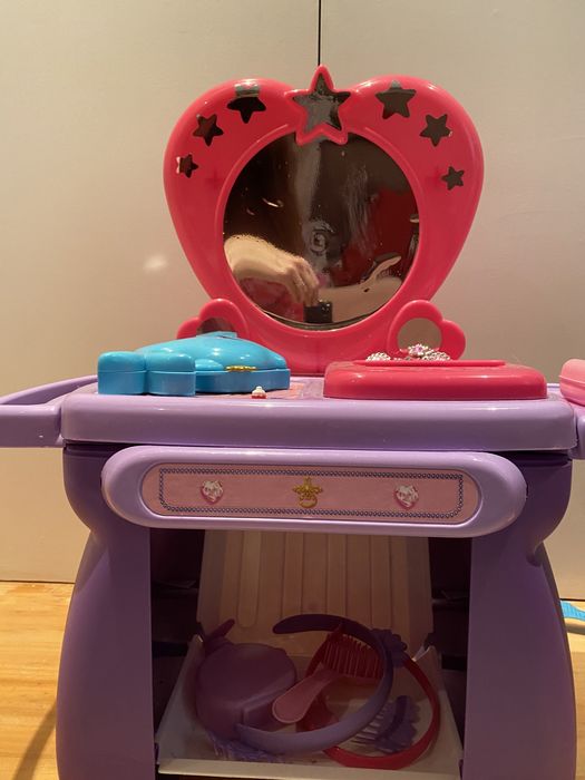 Children's Play Dresser
