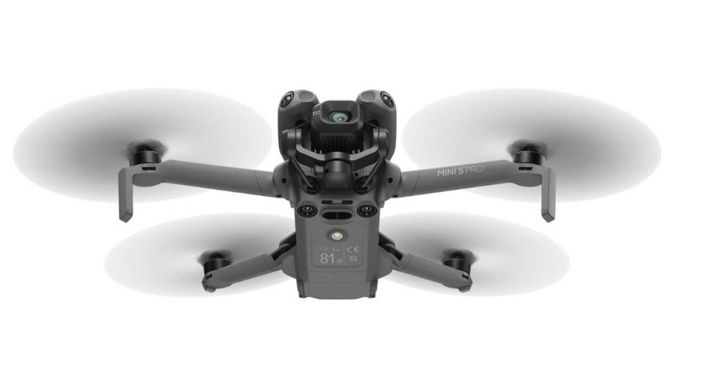 Квадрокоптер DJI Mini 5 Pro